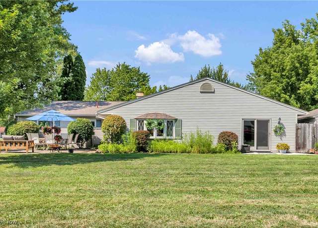 Property at 34090 W Point Dr, North Ridgeville, OH 44039, 3 beds, 2.5 baths