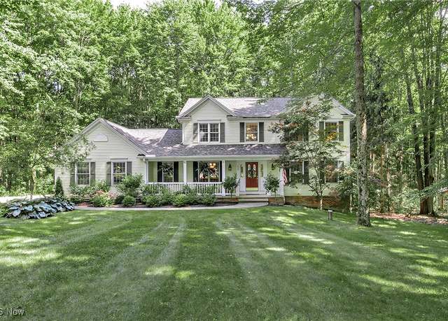 Property at 1040 Whisperwood Ln, Aurora, OH 44202, 4 beds, 2.5 baths