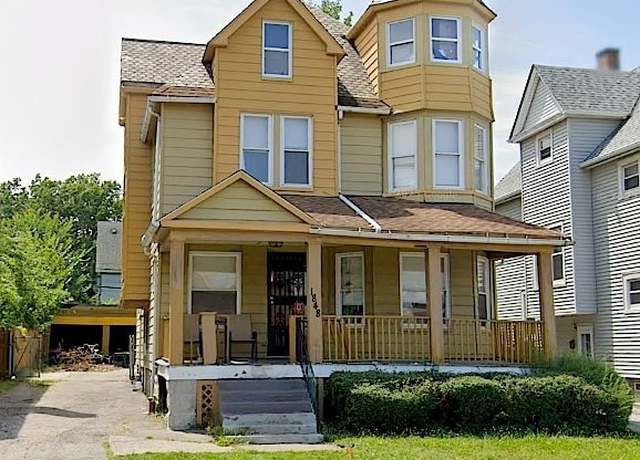 Property at 1848 Stanwood Rd, East Cleveland, OH 44112, 4 beds, 1.5 baths
