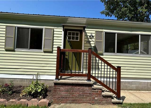 Property at 2417 Highland Ave, Ashtabula, OH 44004, 2 beds, 1 bath