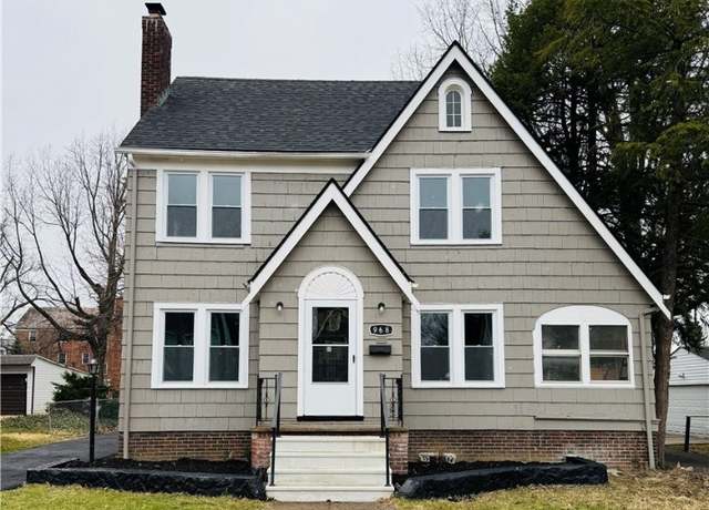 Property at 968 Oxford Dr, Cleveland Heights, OH 44121, 4 beds, 1.5 baths