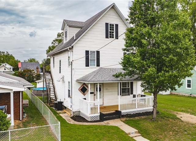 Property at 903 32nd St, Parkersburg, WV 26104, 5 beds, 2 baths