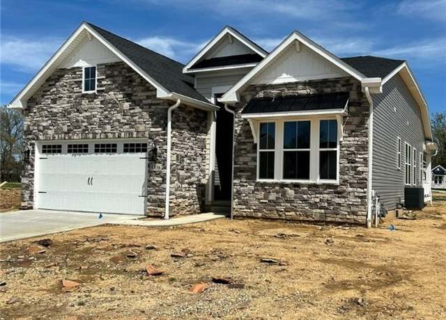 Property at 8936 Camden Rd NW, Massillon, OH 44646, 3 beds, 2.5 baths