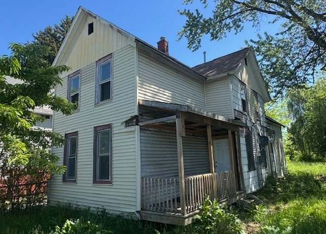 Property at 3213 W 46th St, Cleveland, OH 44102, 4 beds, 2 baths