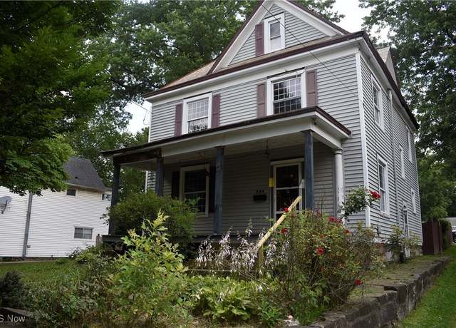 Property at 664 N Ellsworth Ave, Salem, OH 44460, 4 beds, 2 baths