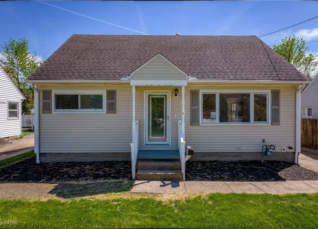 Property at 218 Lehigh Ave, Cuyahoga Falls, OH 44221, 3 beds, 2 baths