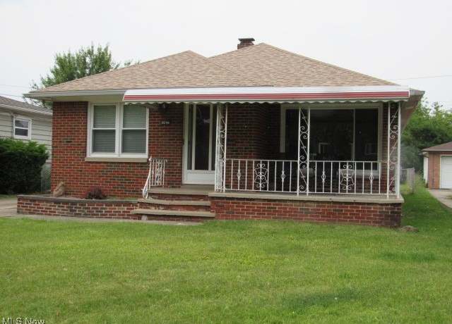 Property at 9298 Ackley Rd, Parma Heights, OH 44130, 3 beds, 2 baths