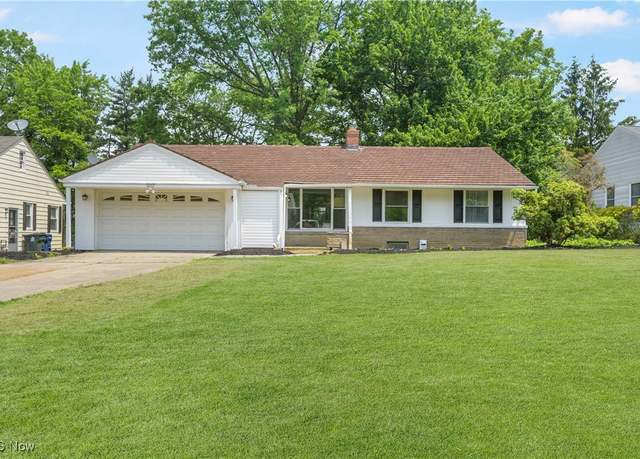 Property at 1077 Brandon Rd, Cleveland Heights, OH 44112, 3 beds, 2 baths