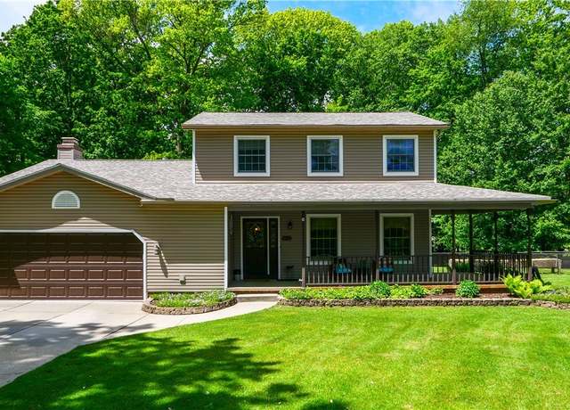 Property at 9649 Wisteria Dr, Windham, OH 44288, 3 beds, 2.5 baths