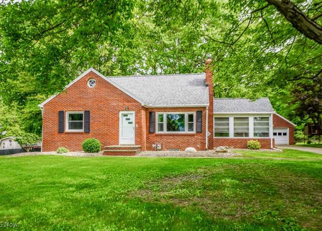 Property at 1021 Stump Rd, New Franklin, OH 44319, 3 beds, 2 baths