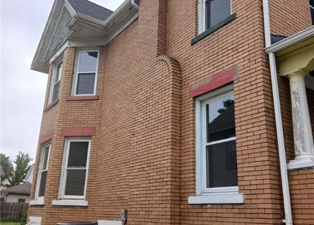 Property at 216 E Main St, Girard, OH 44420, 5 beds, 2 baths