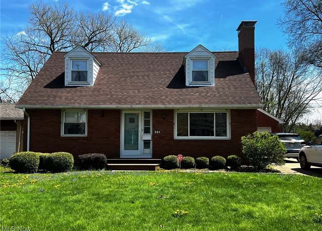 Property at 221 Eastland, Warren, OH 44483, 4 beds, 1.5 baths