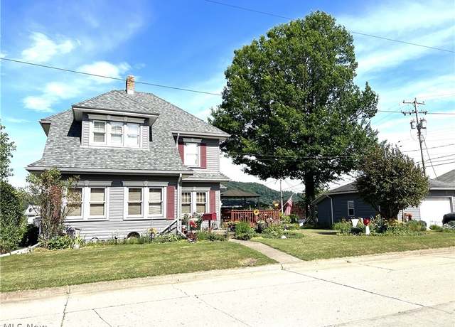 Property at 933 Biltmore Ave, Toronto, OH 43964, 3 beds, 2 baths