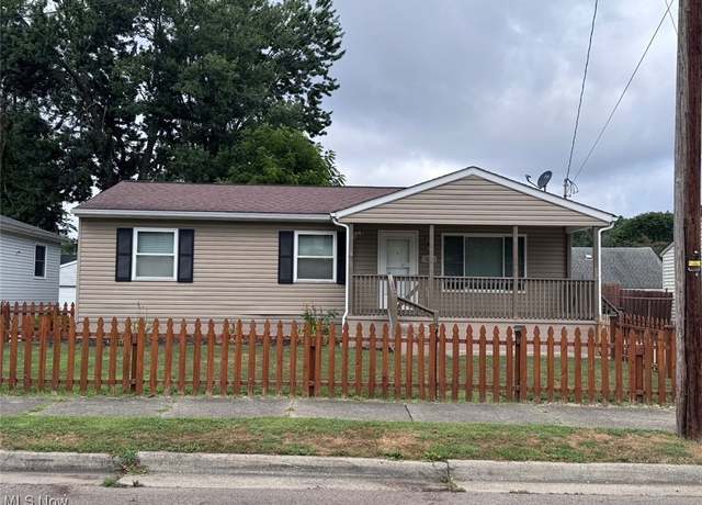 Property at 366 Dennison Ave, Akron, OH 44312, 3 beds, 3 baths