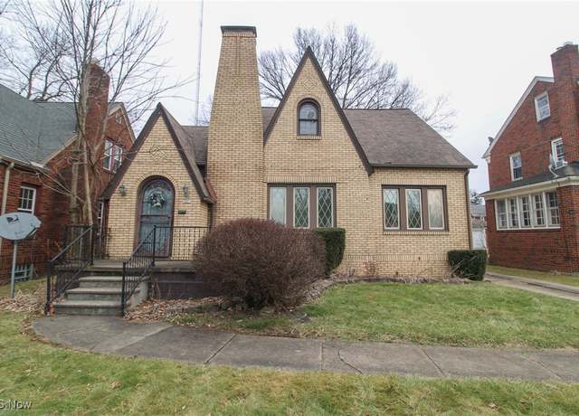 Property at 4307 Rush Blvd, Youngstown, OH 44512, 4 beds, 1.5 baths