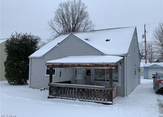 Property at 743 347th St, Eastlake, OH 44095, 3 beds, 1 bath