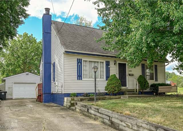 Property at 1498 Eastwood Ave, Akron, OH 44305, 3 beds, 1.5 baths