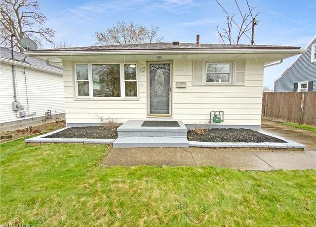 Property at 504 Dennison Ave, Akron, OH 44312, 3 beds, 1 bath