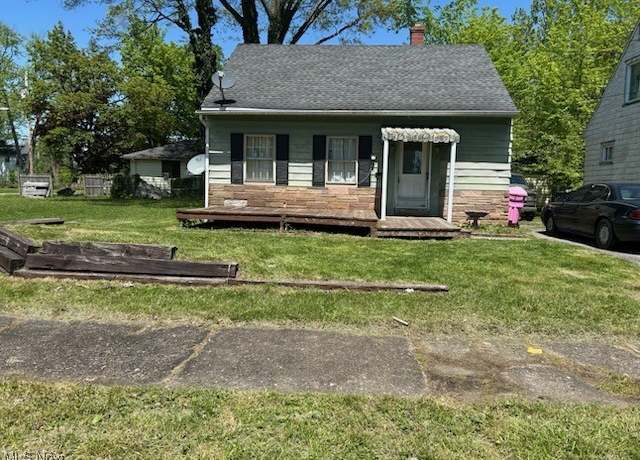 Property at 544 Roosevelt St NW, Warren, OH 44483, 3 beds, 1 bath