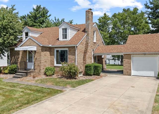 Property at 2088 Western Ave, Alliance, OH 44601, 3 beds, 2 baths