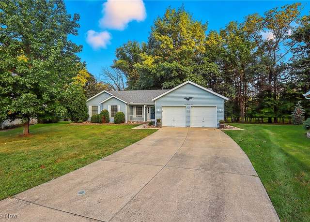 Property at 10010 Chevy, Strongsville, OH 44136, 3 beds, 2.5 baths