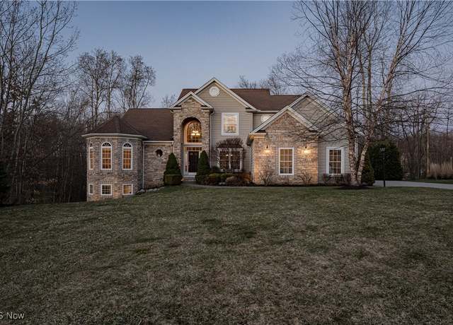 Property at 6635 Cummings Ct, Solon, OH 44139, 5 beds, 5.5 baths