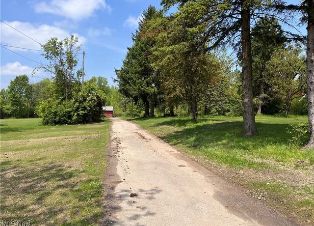 Property at 8986 Fairmount Rd, Novelty, OH 44072