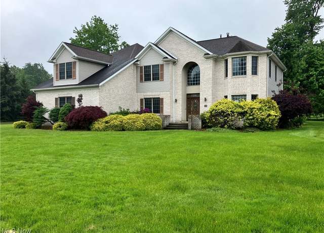 Property at 1254 Maxfli Dr, Akron, OH 44312, 4 beds, 3.5 baths