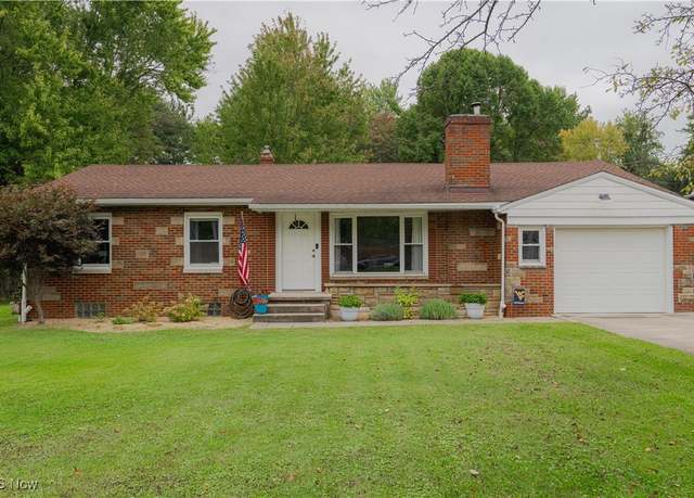 Property at 2075 Bigelow St, Akron, OH 44314, 3 beds, 1.5 baths