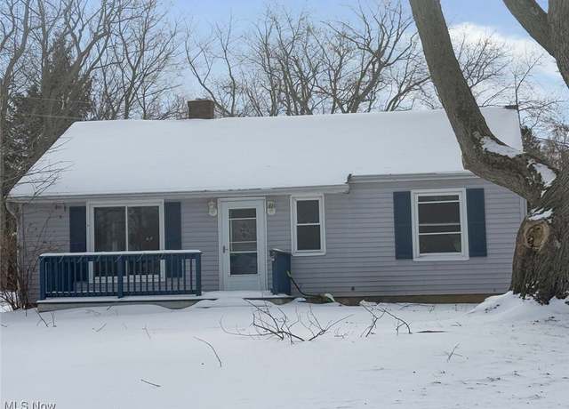 Property at 7094 Lake Rd, Madison, OH 44057, 3 beds, 1 bath