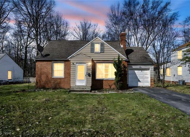 Property at 2028 Revere Rd, Cleveland Heights, OH 44118, 3 beds, 1.5 baths