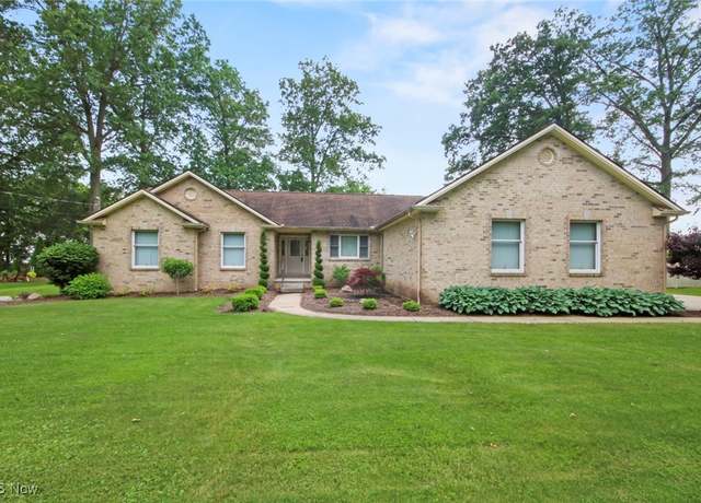 Property at 113 Southwoods Ave, Boardman, OH 44512, 3 beds, 2.5 baths