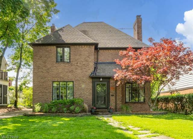 Property at 3618 Townley Rd, Shaker Heights, OH 44122, 4 beds, 3.5 baths