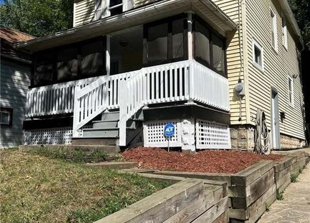 Property at 27 E Emerling Ave, Akron, OH 44301, 3 beds, 1.5 baths