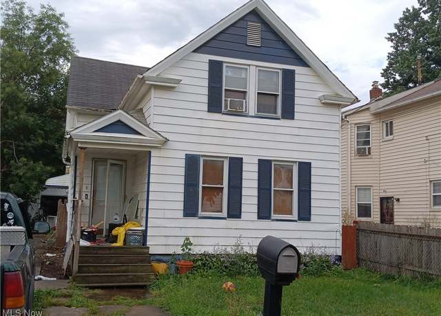Property at 3527 Carlyle Ave, Cleveland, OH 44109, 4 beds, 1 bath