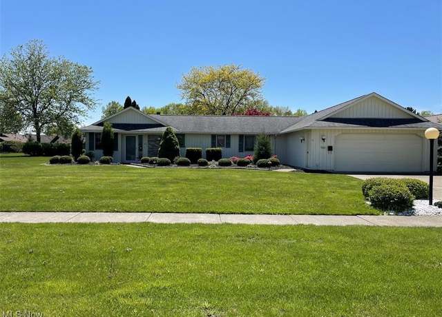 Property at 32803 Woodstone Cir, North Ridgeville, OH 44039, 3 beds, 2.5 baths