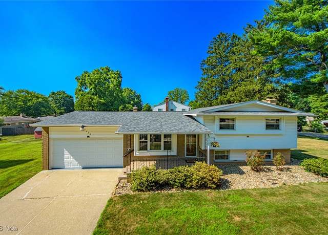 Property at 2434 Dalton Rd, Fairlawn, OH 44333, 4 beds, 2 baths
