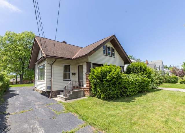 Property at 1368 Irene Rd, Lyndhurst, OH 44124, 3 beds, 1 bath