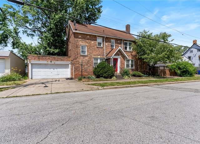 Property at 4774 W 32nd St, Cleveland, OH 44109, 4 beds, 2.5 baths