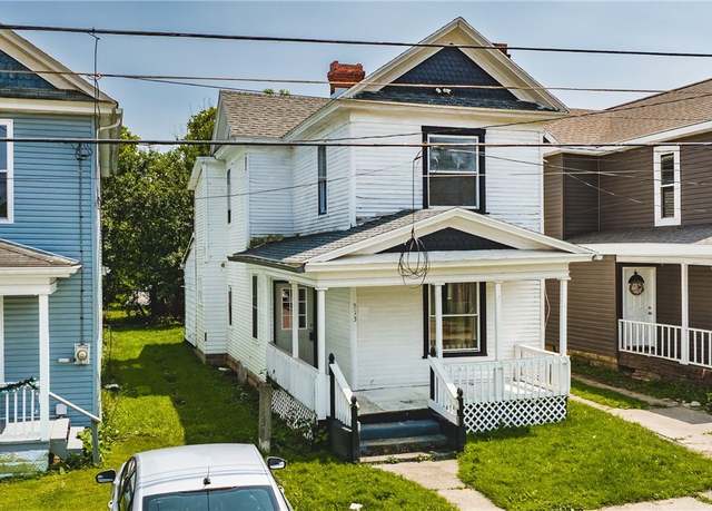 Property at 513 Myrtle St, Parkersburg, WV 26101, 3 beds, 1.5 baths