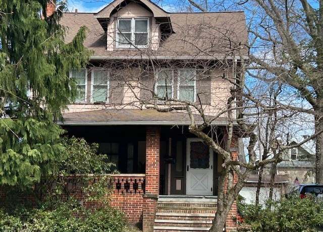 Property at 3115 Essex Rd, Cleveland Heights, OH 44118, 4 beds, 1.5 baths