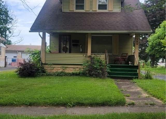 Property at 722 5th St, Struthers, OH 44471, 3 beds, 2 baths