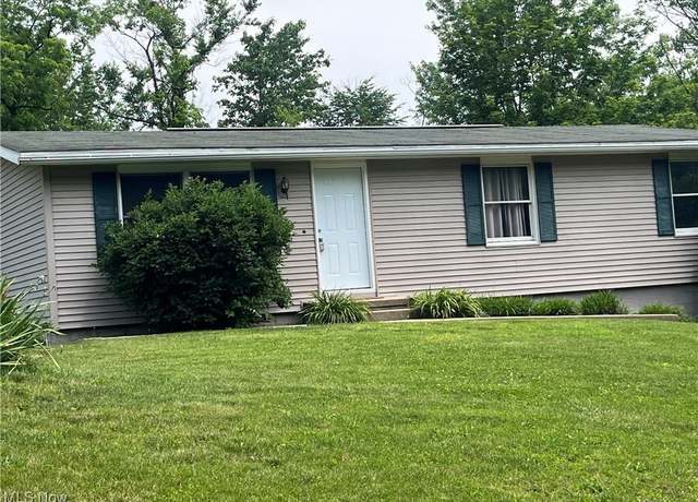 Property at 3835 Holbein Dr, Zanesville, OH 43701, 3 beds, 1 bath