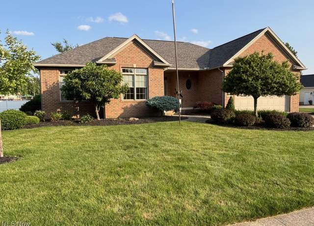 Property at 2030 Wynstone Cir NE, North Canton, OH 44720, 4 beds, 3 baths