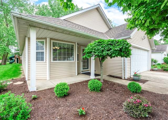 Property at 3891 Dartford Ln, Medina, OH 44256, 2 beds, 2 baths