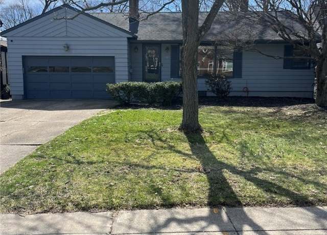 Property at 2340 Grant Ave, Cuyahoga Falls, OH 44223, 3 beds, 2 baths