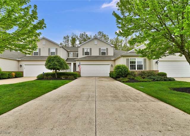 Property at 749 Lakeside Dr, Avon Lake, OH 44012, 3 beds, 2.5 baths