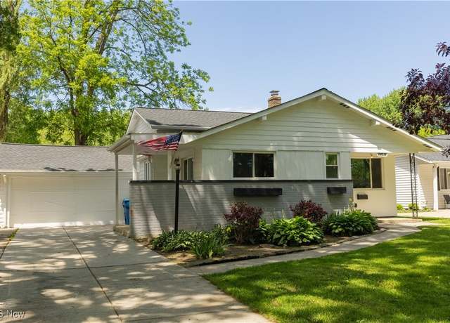 Property at 24036 Vincent Dr, North Olmsted, OH 44070, 3 beds, 1.5 baths