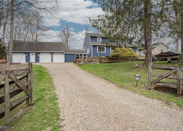 Property at 12560 Burton Heights Blvd, Burton, OH 44021, 6 beds, 3 baths