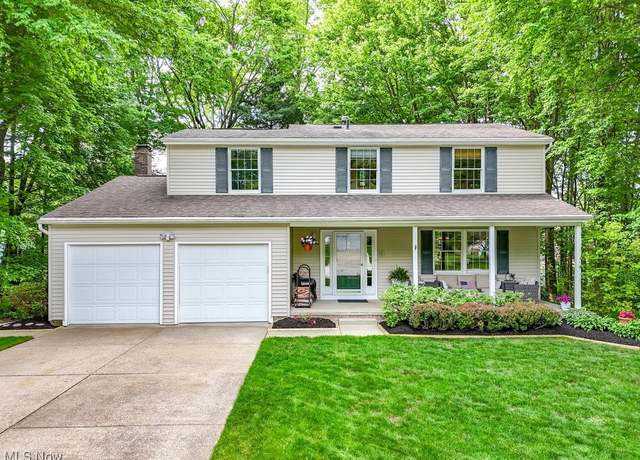 Property at 1630 Woodland Ct, Twinsburg, OH 44087, 4 beds, 2.5 baths